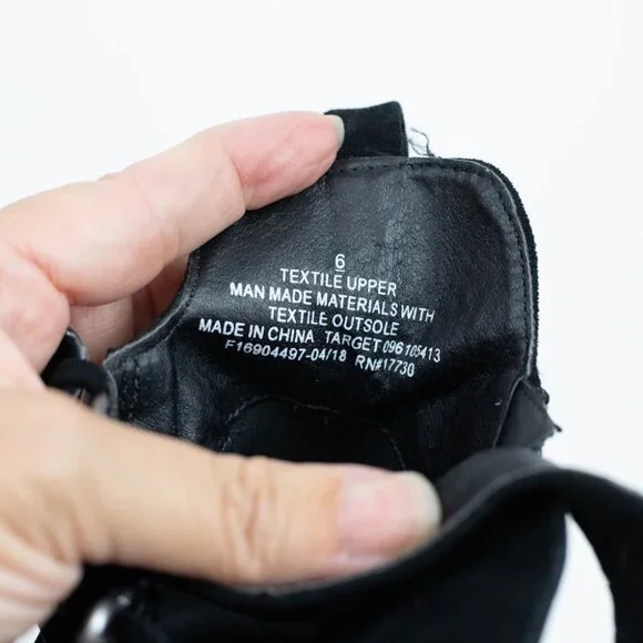 Universal Thread Target Black Kelsey Western Buckle Ankle Booties Women’s Size 6 - Picture 15 of 15